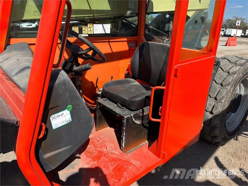 JLG G9-43A Teleskopiskie manipulatori