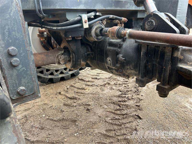 JLG G9-43A 伸縮臂操作車
