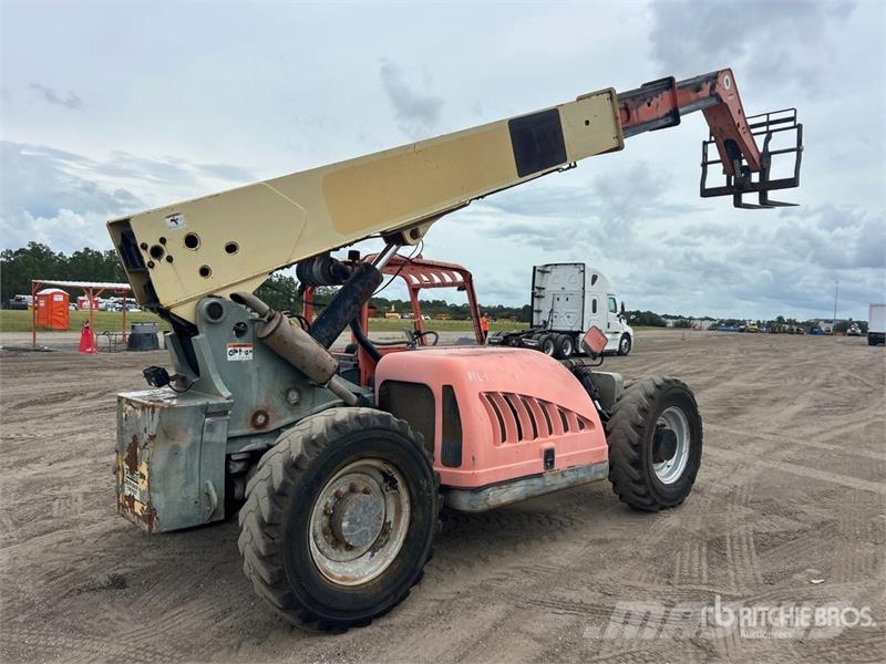 JLG G9-43A 伸縮臂操作車