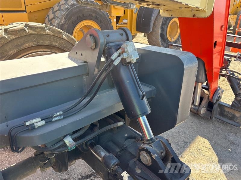 JLG G9-43A Teleskopiskie manipulatori