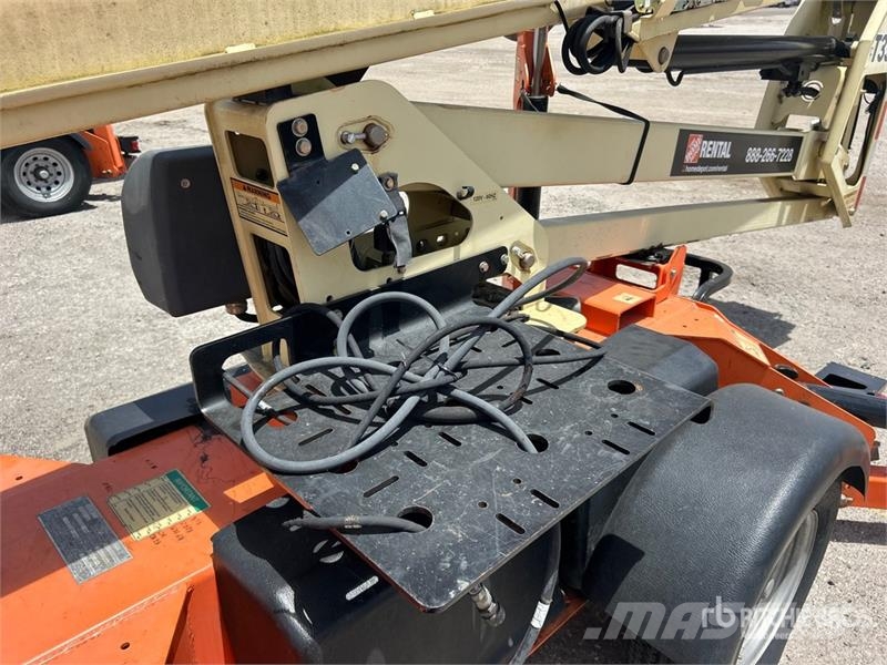 JLG T-350 Towable Lift Plataformas remolcables