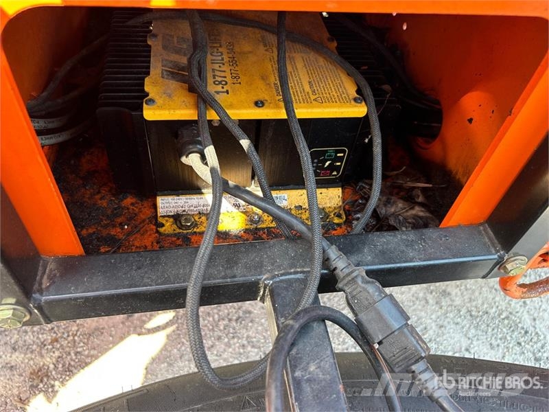 JLG T-350 Towable Lift Anhänger-Arbeitsbühnen