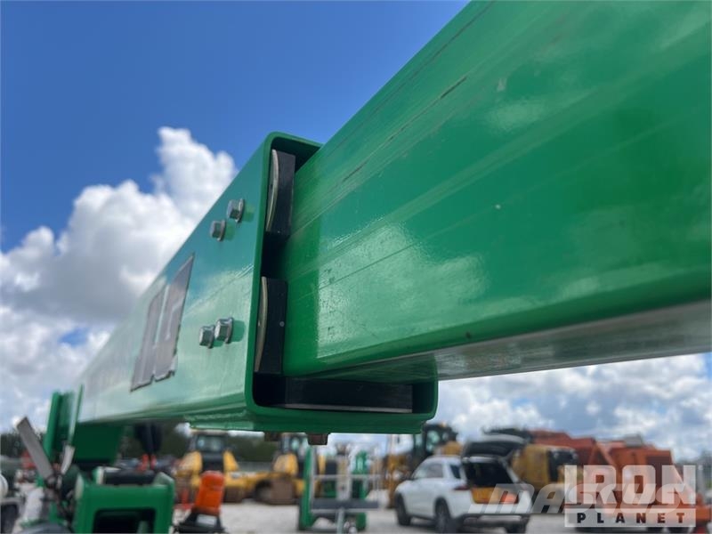 JLG T-350 Towable Lift Trailer mounted platforms