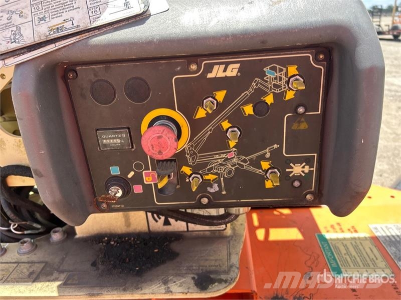 JLG T-350 Towable Lift 트레일러 탑재 고소작업대