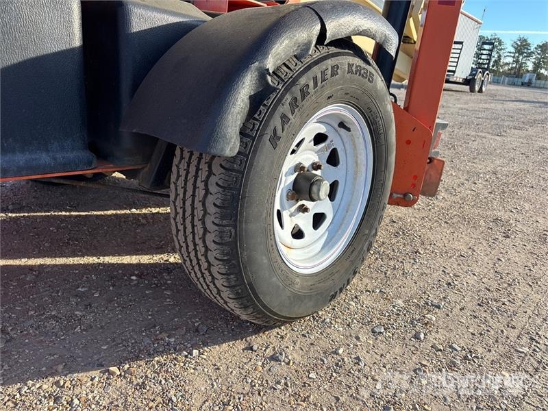 JLG T-350 Towable Lift (Inoperable) Plataformas aéreas montadas em reboque