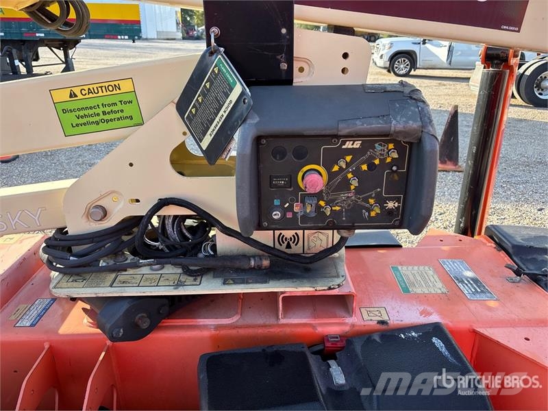 JLG T-350 Towable Lift (Inoperable) Plataformas aéreas montadas em reboque
