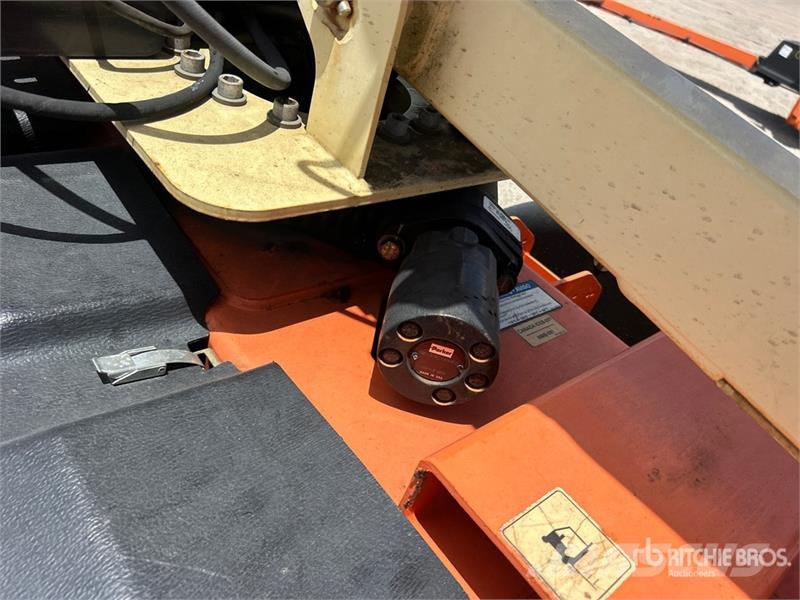 JLG T-350 Towable Lift 트레일러 탑재 고소작업대