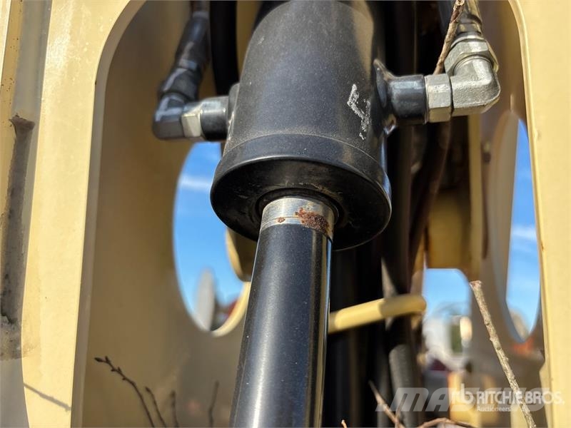 JLG T-350 Towable Lift (Inoperable) Plataformas aéreas montadas em reboque