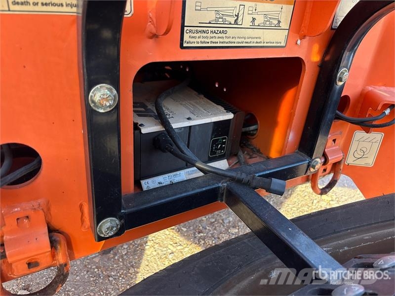 JLG T-350 Towable Lift (Inoperable) Plataformas aéreas montadas em reboque