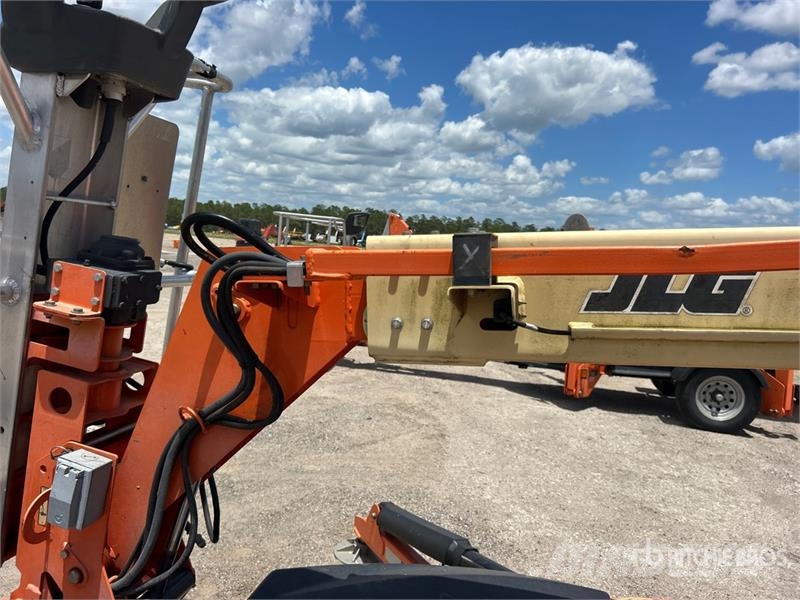 JLG T-350 Towable Lift Plataformas remolcables