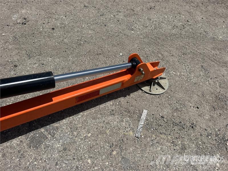 JLG T-350 Towable Lift 트레일러 탑재 고소작업대