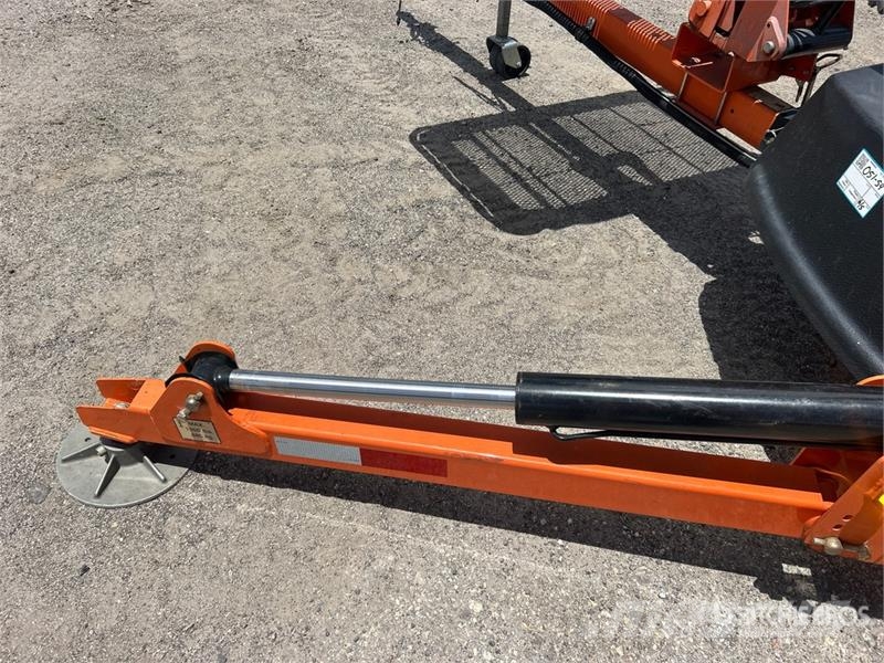 JLG T-350 Towable Lift 트레일러 탑재 고소작업대