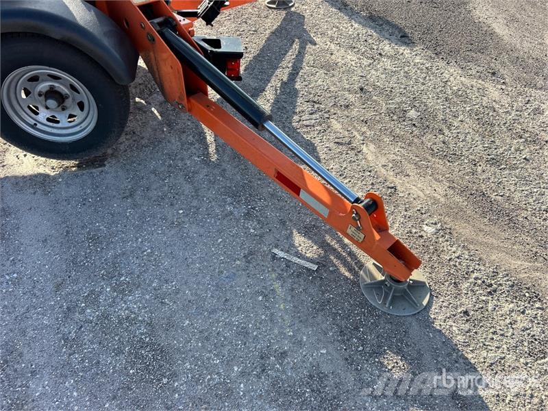 JLG T-350 Towable Lift المنصات الهوائية المثبتة على مقطورة