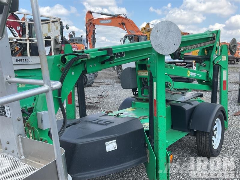 JLG T350 Vlečne dvižne ploščadi