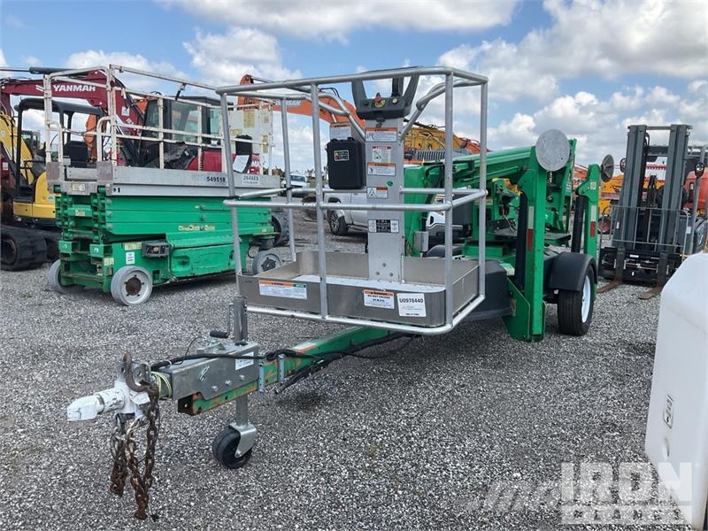 JLG T350 Vlečne dvižne ploščadi