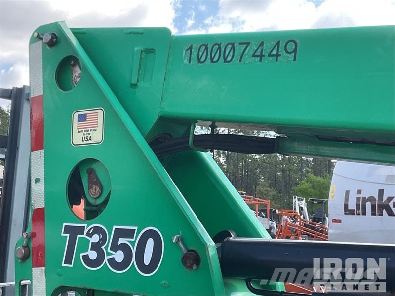 JLG T350 Vlečne dvižne ploščadi