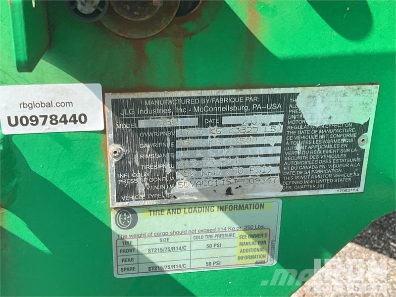JLG T350 Vlečne dvižne ploščadi