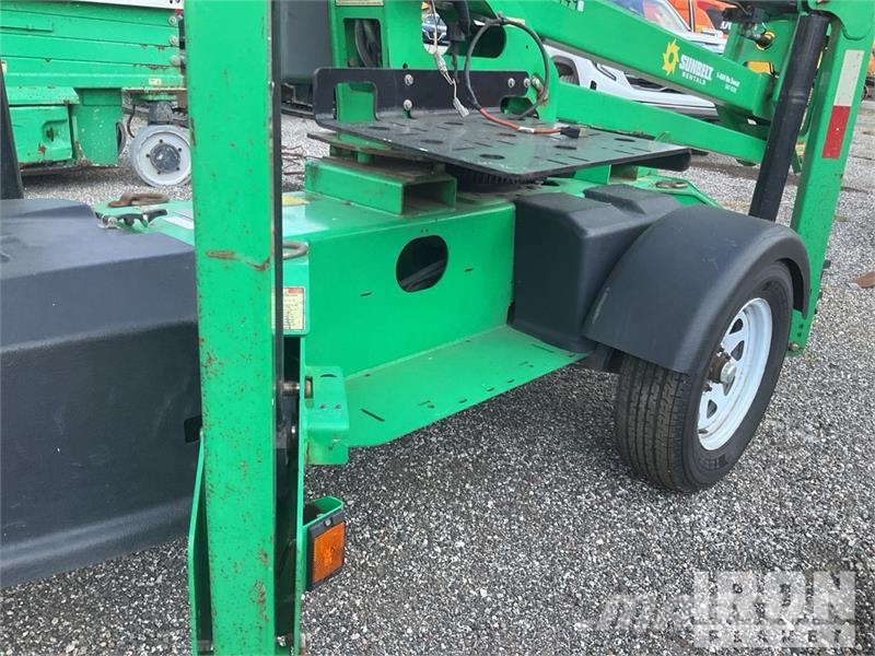 JLG T350 Vlečne dvižne ploščadi