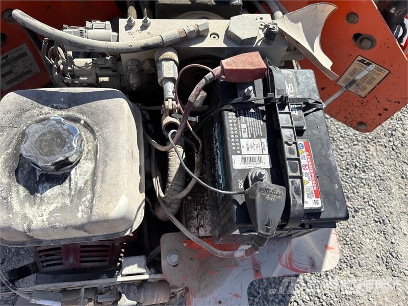 JLG T350 Towable Lift Pótkocsira szerelt emelők és állványok
