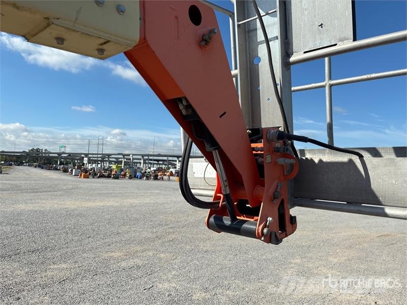 JLG T350 Towable Lift Pótkocsira szerelt emelők és állványok