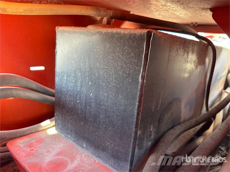 JLG T350 Towable Lift Pótkocsira szerelt emelők és állványok
