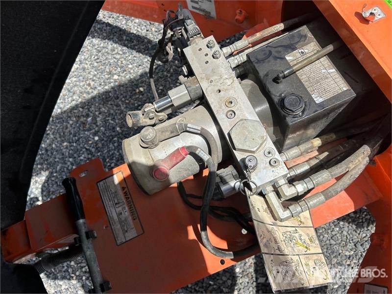 JLG T350 Towable Lift Piattaforme aeree su rimorchio