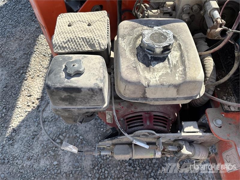 JLG T350 Towable Lift Pótkocsira szerelt emelők és állványok