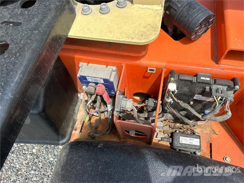 JLG T350 Towable Lift Piattaforme aeree su rimorchio