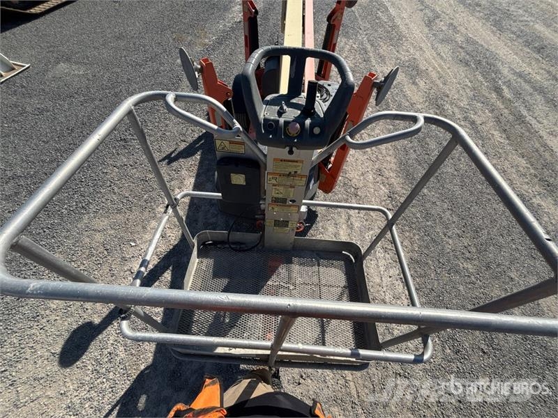 JLG T350 Towable Lift Pótkocsira szerelt emelők és állványok