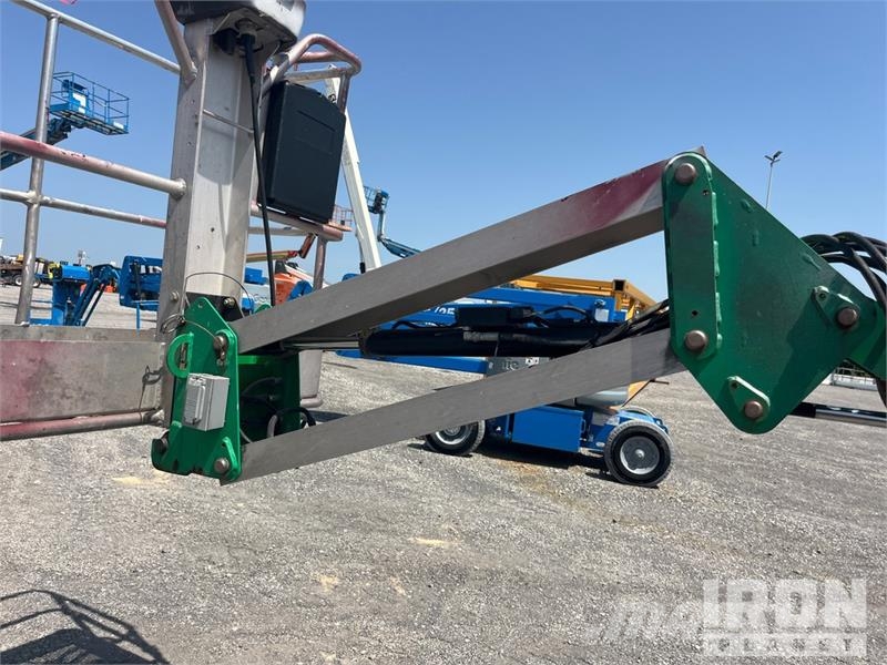 JLG T500J Piattaforme aeree su rimorchio