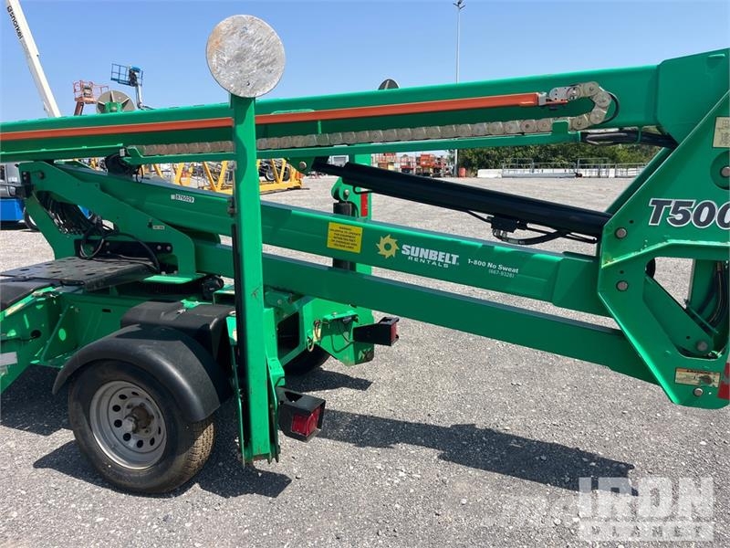 JLG T500J Piattaforme aeree su rimorchio