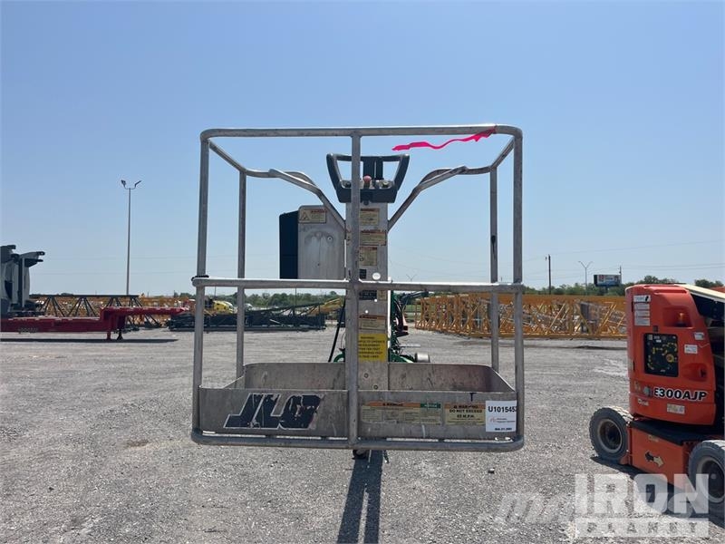 JLG T500J Piattaforme aeree su rimorchio
