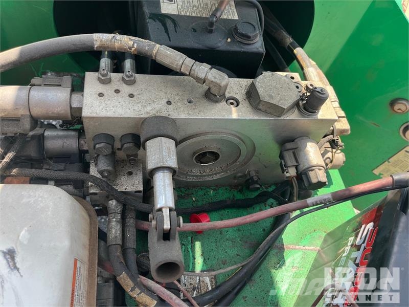 JLG T500J Piattaforme aeree su rimorchio