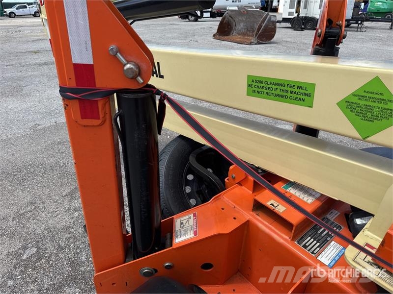 JLG T500J Towable Lift Trailer mounted platforms
