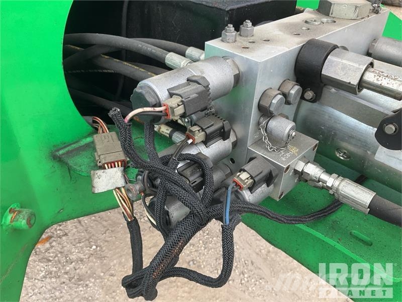 JLG T500J Towable Lift Vlečne dvižne ploščadi