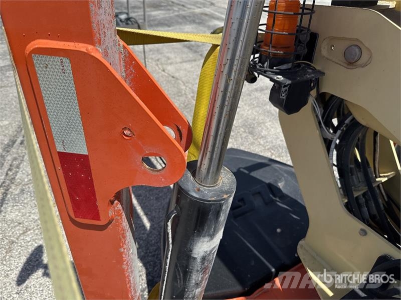 JLG T500J Towable Lift Vlečne dvižne ploščadi