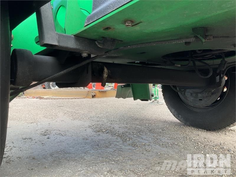 JLG T500J Towable Lift Vlečne dvižne ploščadi