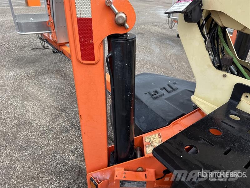 JLG T500J Towable Lift Piattaforme aeree su rimorchio