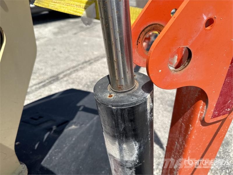 JLG T500J Towable Lift Vlečne dvižne ploščadi