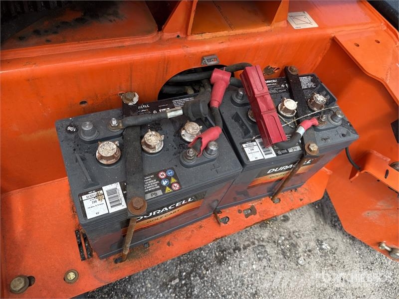 JLG T500J Towable Lift Trailer mounted platforms