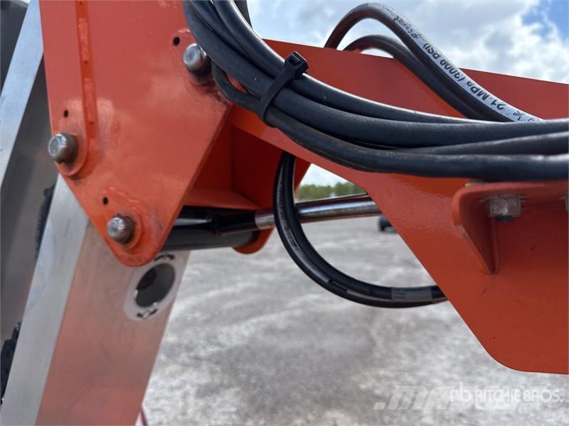 JLG T500J Towable Lift Trailer mounted platforms