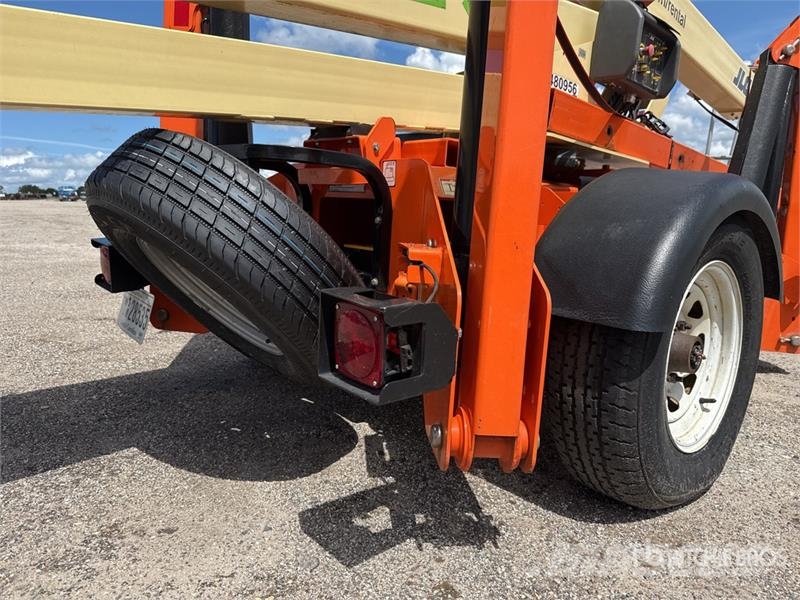 JLG T500J Towable Lift Trailer mounted platforms