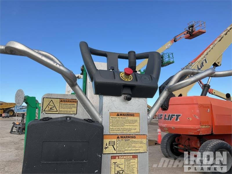 JLG T500J Towable Lift Vlečne dvižne ploščadi
