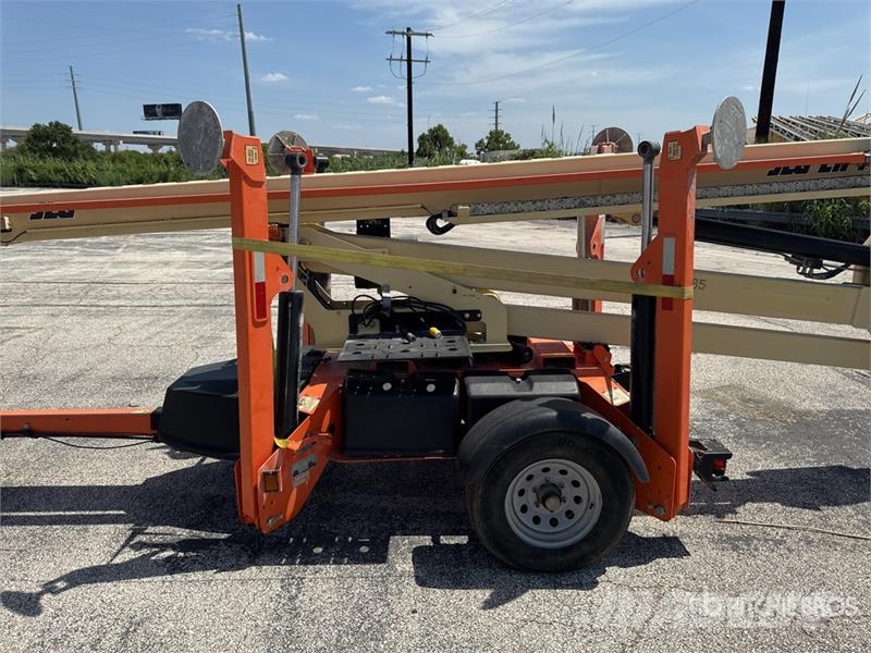 JLG T500J Towable Lift Vlečne dvižne ploščadi