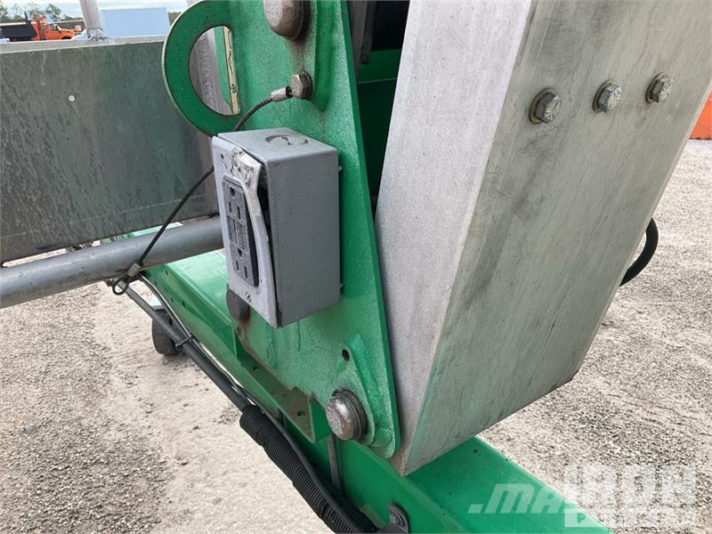 JLG T500J Towable Lift Vlečne dvižne ploščadi