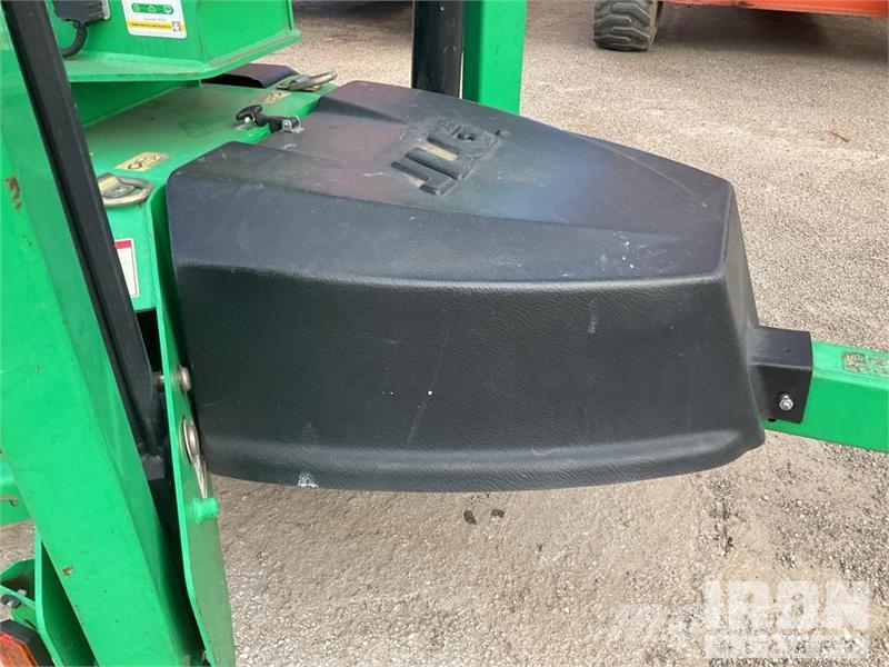 JLG T500J Towable Lift Vlečne dvižne ploščadi