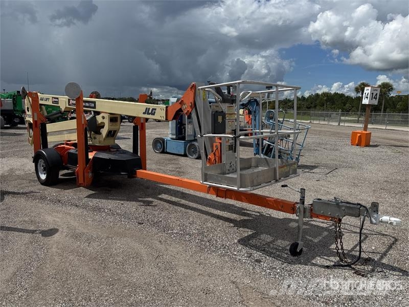 JLG T500J Towable Lift 高所作業台付トレーラー
