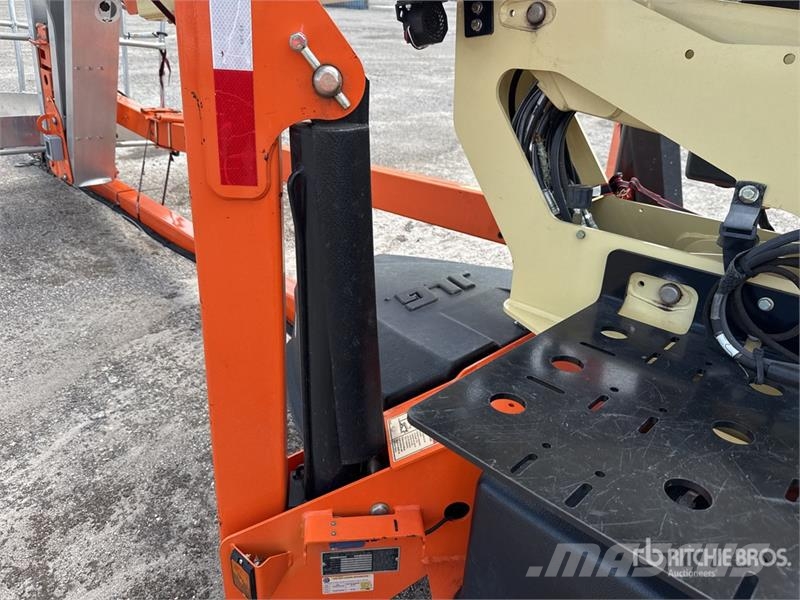 JLG T500J Towable Lift Trailer mounted platforms