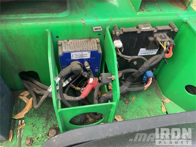 JLG T500J Towable Lift Vlečne dvižne ploščadi