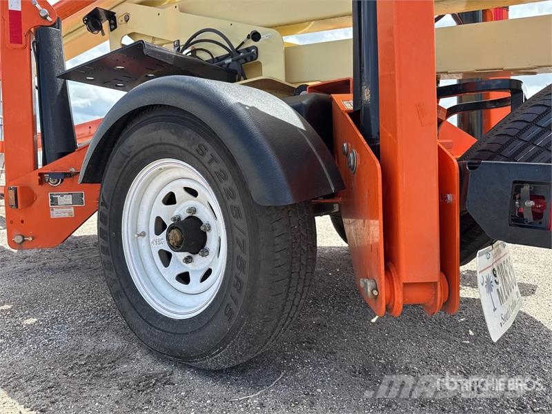 JLG T500J Towable Lift Trailer mounted platforms